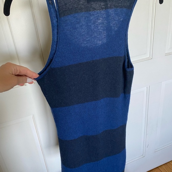 Blue and Black Striped Sleeveless Dress - Picture 4 of 4
